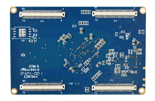 全志T527核心板反面视图，展示背面元器件和焊盘布局